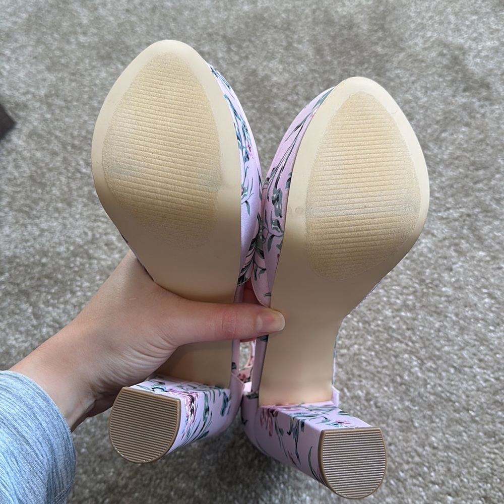 High heels - Picture 7 of 8
